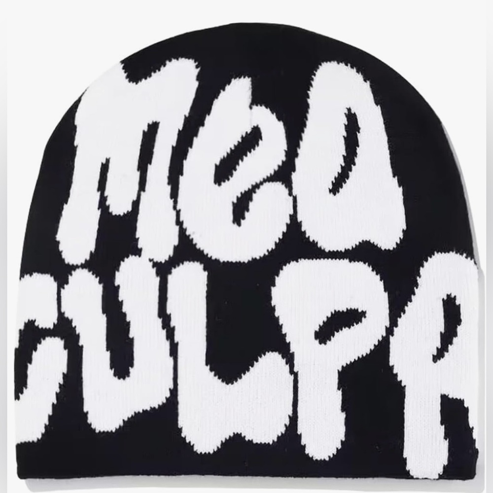 NIB Women’s Y2K Beanie, Black/White